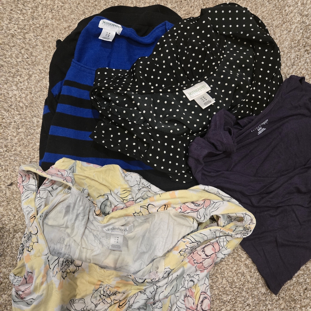 4 Motherhood Maternity Tops Size Medium Bundle.